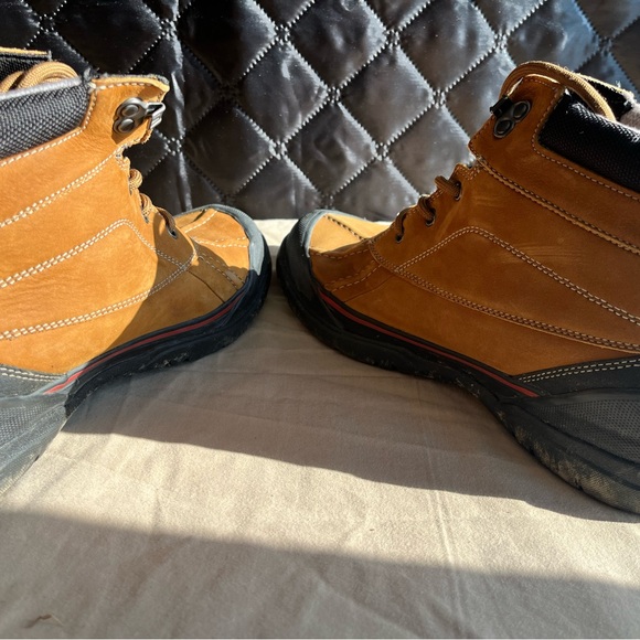 Clarks Men's Tan 11.5 Waterproof Duck Boots - Picture 7 of 8